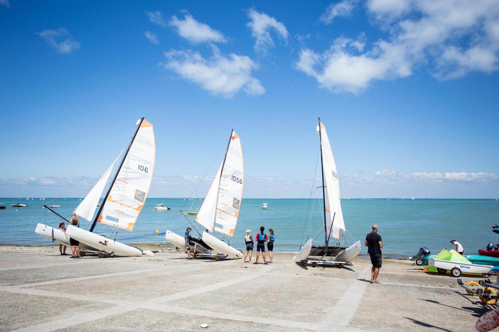 Huttopia Chardons Bleus Ile De Re Camping