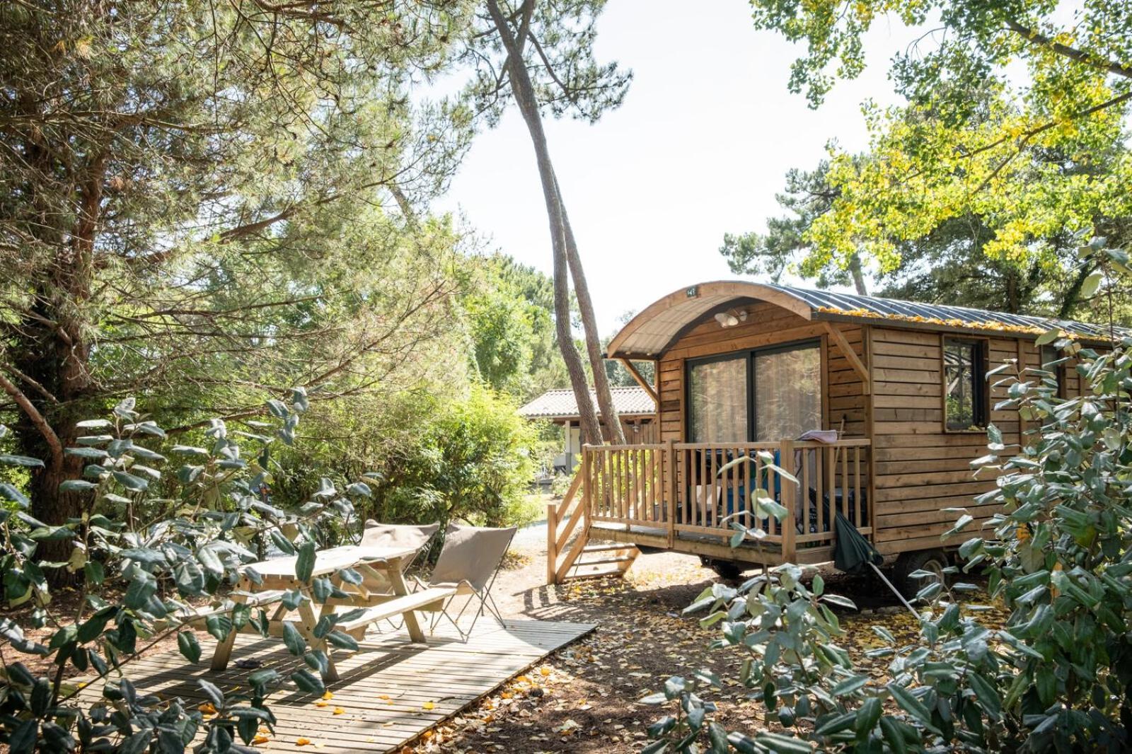 Huttopia Chardons Bleus Ile De Re Camping